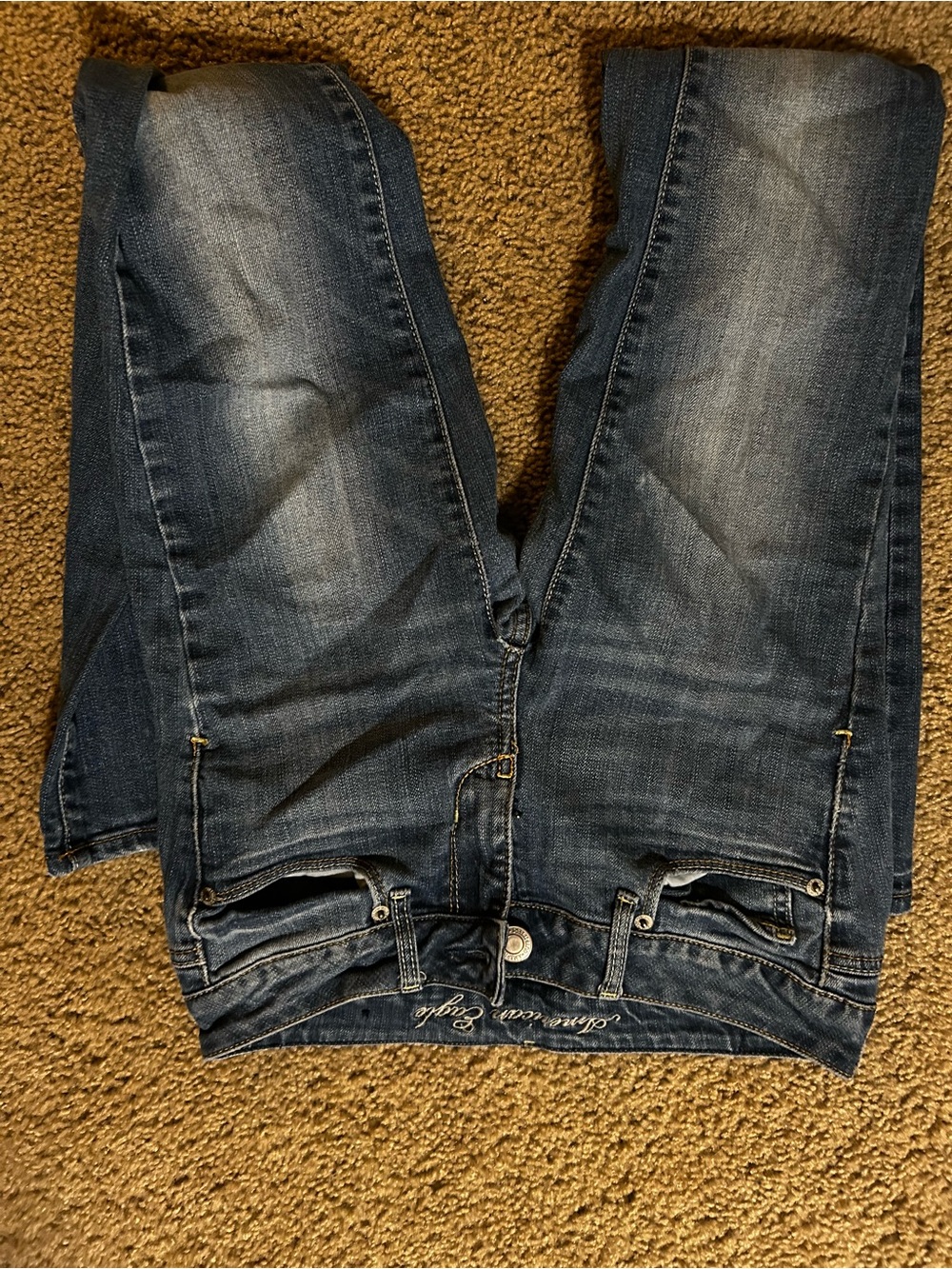American Eagle Outfitters Women’s Faded Blue Skinny Jeans